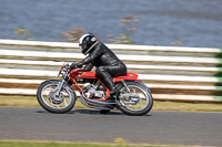 Vintage-motorcycle-club;eventdigitalimages;mallory-park;mallory-park-trackday-photographs;no-limits-trackdays;peter-wileman-photography;trackday-digital-images;trackday-photos;vmcc-festival-1000-bikes-photographs