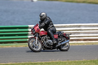 Vintage-motorcycle-club;eventdigitalimages;mallory-park;mallory-park-trackday-photographs;no-limits-trackdays;peter-wileman-photography;trackday-digital-images;trackday-photos;vmcc-festival-1000-bikes-photographs
