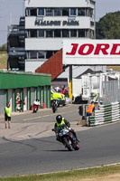 Vintage-motorcycle-club;eventdigitalimages;mallory-park;mallory-park-trackday-photographs;no-limits-trackdays;peter-wileman-photography;trackday-digital-images;trackday-photos;vmcc-festival-1000-bikes-photographs