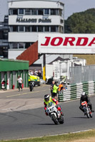 Vintage-motorcycle-club;eventdigitalimages;mallory-park;mallory-park-trackday-photographs;no-limits-trackdays;peter-wileman-photography;trackday-digital-images;trackday-photos;vmcc-festival-1000-bikes-photographs