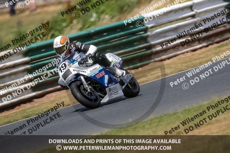 Vintage motorcycle club;eventdigitalimages;mallory park;mallory park trackday photographs;no limits trackdays;peter wileman photography;trackday digital images;trackday photos;vmcc festival 1000 bikes photographs