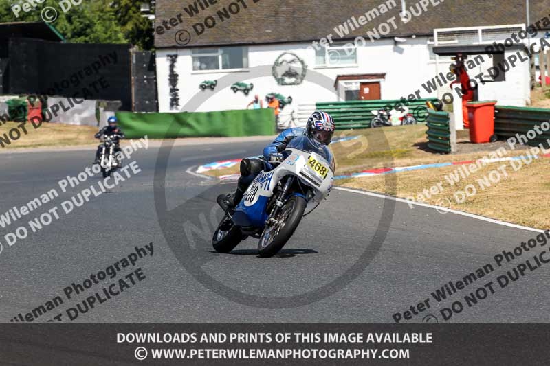 Vintage motorcycle club;eventdigitalimages;mallory park;mallory park trackday photographs;no limits trackdays;peter wileman photography;trackday digital images;trackday photos;vmcc festival 1000 bikes photographs