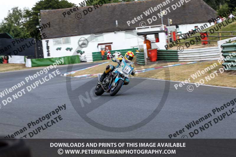 Vintage motorcycle club;eventdigitalimages;mallory park;mallory park trackday photographs;no limits trackdays;peter wileman photography;trackday digital images;trackday photos;vmcc festival 1000 bikes photographs