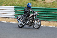 Vintage-motorcycle-club;eventdigitalimages;mallory-park;mallory-park-trackday-photographs;no-limits-trackdays;peter-wileman-photography;trackday-digital-images;trackday-photos;vmcc-festival-1000-bikes-photographs