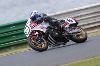 Vintage-motorcycle-club;eventdigitalimages;mallory-park;mallory-park-trackday-photographs;no-limits-trackdays;peter-wileman-photography;trackday-digital-images;trackday-photos;vmcc-festival-1000-bikes-photographs