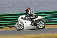Vintage-motorcycle-club;eventdigitalimages;mallory-park;mallory-park-trackday-photographs;no-limits-trackdays;peter-wileman-photography;trackday-digital-images;trackday-photos;vmcc-festival-1000-bikes-photographs