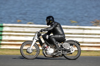 enduro-digital-images;event-digital-images;eventdigitalimages;mallory-park;mallory-park-photographs;mallory-park-trackday;mallory-park-trackday-photographs;no-limits-trackdays;peter-wileman-photography;racing-digital-images;trackday-digital-images;trackday-photos
