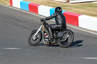 enduro-digital-images;event-digital-images;eventdigitalimages;mallory-park;mallory-park-photographs;mallory-park-trackday;mallory-park-trackday-photographs;no-limits-trackdays;peter-wileman-photography;racing-digital-images;trackday-digital-images;trackday-photos