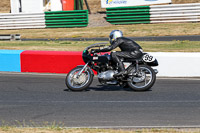 enduro-digital-images;event-digital-images;eventdigitalimages;mallory-park;mallory-park-photographs;mallory-park-trackday;mallory-park-trackday-photographs;no-limits-trackdays;peter-wileman-photography;racing-digital-images;trackday-digital-images;trackday-photos