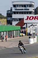 enduro-digital-images;event-digital-images;eventdigitalimages;mallory-park;mallory-park-photographs;mallory-park-trackday;mallory-park-trackday-photographs;no-limits-trackdays;peter-wileman-photography;racing-digital-images;trackday-digital-images;trackday-photos