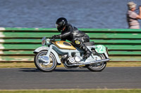 enduro-digital-images;event-digital-images;eventdigitalimages;mallory-park;mallory-park-photographs;mallory-park-trackday;mallory-park-trackday-photographs;no-limits-trackdays;peter-wileman-photography;racing-digital-images;trackday-digital-images;trackday-photos