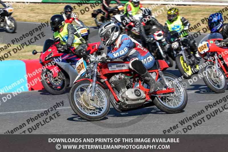enduro digital images;event digital images;eventdigitalimages;mallory park;mallory park photographs;mallory park trackday;mallory park trackday photographs;no limits trackdays;peter wileman photography;racing digital images;trackday digital images;trackday photos