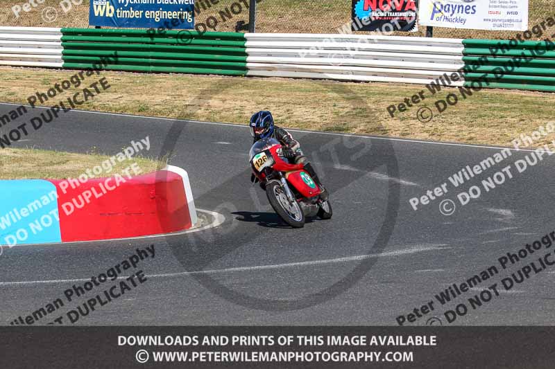 enduro digital images;event digital images;eventdigitalimages;mallory park;mallory park photographs;mallory park trackday;mallory park trackday photographs;no limits trackdays;peter wileman photography;racing digital images;trackday digital images;trackday photos
