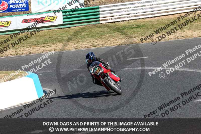enduro digital images;event digital images;eventdigitalimages;mallory park;mallory park photographs;mallory park trackday;mallory park trackday photographs;no limits trackdays;peter wileman photography;racing digital images;trackday digital images;trackday photos