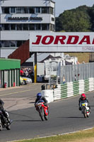 enduro-digital-images;event-digital-images;eventdigitalimages;mallory-park;mallory-park-photographs;mallory-park-trackday;mallory-park-trackday-photographs;no-limits-trackdays;peter-wileman-photography;racing-digital-images;trackday-digital-images;trackday-photos