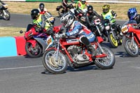 enduro-digital-images;event-digital-images;eventdigitalimages;mallory-park;mallory-park-photographs;mallory-park-trackday;mallory-park-trackday-photographs;no-limits-trackdays;peter-wileman-photography;racing-digital-images;trackday-digital-images;trackday-photos