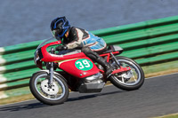 enduro-digital-images;event-digital-images;eventdigitalimages;mallory-park;mallory-park-photographs;mallory-park-trackday;mallory-park-trackday-photographs;no-limits-trackdays;peter-wileman-photography;racing-digital-images;trackday-digital-images;trackday-photos