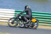 enduro-digital-images;event-digital-images;eventdigitalimages;mallory-park;mallory-park-photographs;mallory-park-trackday;mallory-park-trackday-photographs;no-limits-trackdays;peter-wileman-photography;racing-digital-images;trackday-digital-images;trackday-photos
