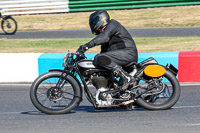 enduro-digital-images;event-digital-images;eventdigitalimages;mallory-park;mallory-park-photographs;mallory-park-trackday;mallory-park-trackday-photographs;no-limits-trackdays;peter-wileman-photography;racing-digital-images;trackday-digital-images;trackday-photos