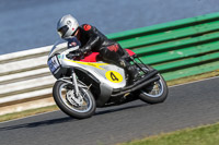 enduro-digital-images;event-digital-images;eventdigitalimages;mallory-park;mallory-park-photographs;mallory-park-trackday;mallory-park-trackday-photographs;no-limits-trackdays;peter-wileman-photography;racing-digital-images;trackday-digital-images;trackday-photos