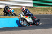 enduro-digital-images;event-digital-images;eventdigitalimages;mallory-park;mallory-park-photographs;mallory-park-trackday;mallory-park-trackday-photographs;no-limits-trackdays;peter-wileman-photography;racing-digital-images;trackday-digital-images;trackday-photos