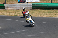 enduro-digital-images;event-digital-images;eventdigitalimages;mallory-park;mallory-park-photographs;mallory-park-trackday;mallory-park-trackday-photographs;no-limits-trackdays;peter-wileman-photography;racing-digital-images;trackday-digital-images;trackday-photos