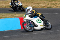 enduro-digital-images;event-digital-images;eventdigitalimages;mallory-park;mallory-park-photographs;mallory-park-trackday;mallory-park-trackday-photographs;no-limits-trackdays;peter-wileman-photography;racing-digital-images;trackday-digital-images;trackday-photos