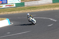 enduro-digital-images;event-digital-images;eventdigitalimages;mallory-park;mallory-park-photographs;mallory-park-trackday;mallory-park-trackday-photographs;no-limits-trackdays;peter-wileman-photography;racing-digital-images;trackday-digital-images;trackday-photos