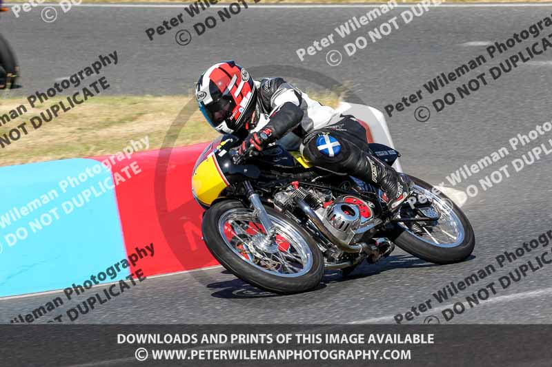 enduro digital images;event digital images;eventdigitalimages;mallory park;mallory park photographs;mallory park trackday;mallory park trackday photographs;no limits trackdays;peter wileman photography;racing digital images;trackday digital images;trackday photos