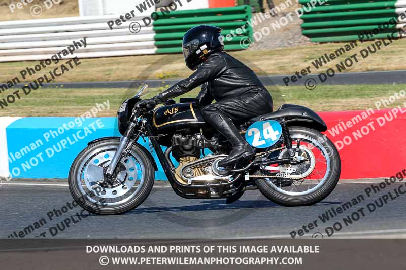 enduro digital images;event digital images;eventdigitalimages;mallory park;mallory park photographs;mallory park trackday;mallory park trackday photographs;no limits trackdays;peter wileman photography;racing digital images;trackday digital images;trackday photos