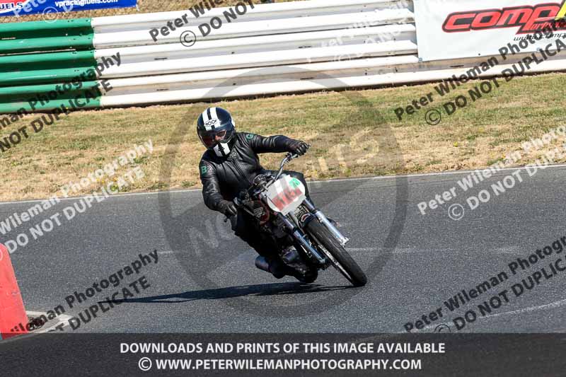 enduro digital images;event digital images;eventdigitalimages;mallory park;mallory park photographs;mallory park trackday;mallory park trackday photographs;no limits trackdays;peter wileman photography;racing digital images;trackday digital images;trackday photos