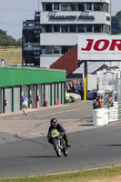 enduro-digital-images;event-digital-images;eventdigitalimages;mallory-park;mallory-park-photographs;mallory-park-trackday;mallory-park-trackday-photographs;no-limits-trackdays;peter-wileman-photography;racing-digital-images;trackday-digital-images;trackday-photos