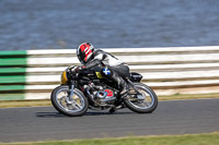enduro-digital-images;event-digital-images;eventdigitalimages;mallory-park;mallory-park-photographs;mallory-park-trackday;mallory-park-trackday-photographs;no-limits-trackdays;peter-wileman-photography;racing-digital-images;trackday-digital-images;trackday-photos