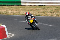 enduro-digital-images;event-digital-images;eventdigitalimages;mallory-park;mallory-park-photographs;mallory-park-trackday;mallory-park-trackday-photographs;no-limits-trackdays;peter-wileman-photography;racing-digital-images;trackday-digital-images;trackday-photos