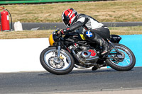 enduro-digital-images;event-digital-images;eventdigitalimages;mallory-park;mallory-park-photographs;mallory-park-trackday;mallory-park-trackday-photographs;no-limits-trackdays;peter-wileman-photography;racing-digital-images;trackday-digital-images;trackday-photos
