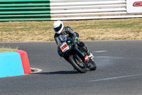 enduro-digital-images;event-digital-images;eventdigitalimages;mallory-park;mallory-park-photographs;mallory-park-trackday;mallory-park-trackday-photographs;no-limits-trackdays;peter-wileman-photography;racing-digital-images;trackday-digital-images;trackday-photos