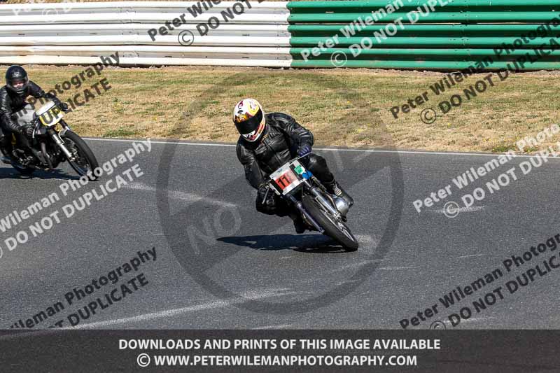 enduro digital images;event digital images;eventdigitalimages;mallory park;mallory park photographs;mallory park trackday;mallory park trackday photographs;no limits trackdays;peter wileman photography;racing digital images;trackday digital images;trackday photos