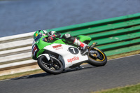 enduro-digital-images;event-digital-images;eventdigitalimages;mallory-park;mallory-park-photographs;mallory-park-trackday;mallory-park-trackday-photographs;no-limits-trackdays;peter-wileman-photography;racing-digital-images;trackday-digital-images;trackday-photos