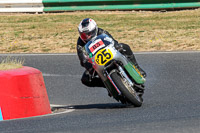 enduro-digital-images;event-digital-images;eventdigitalimages;mallory-park;mallory-park-photographs;mallory-park-trackday;mallory-park-trackday-photographs;no-limits-trackdays;peter-wileman-photography;racing-digital-images;trackday-digital-images;trackday-photos
