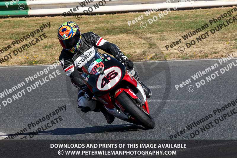 enduro digital images;event digital images;eventdigitalimages;mallory park;mallory park photographs;mallory park trackday;mallory park trackday photographs;no limits trackdays;peter wileman photography;racing digital images;trackday digital images;trackday photos