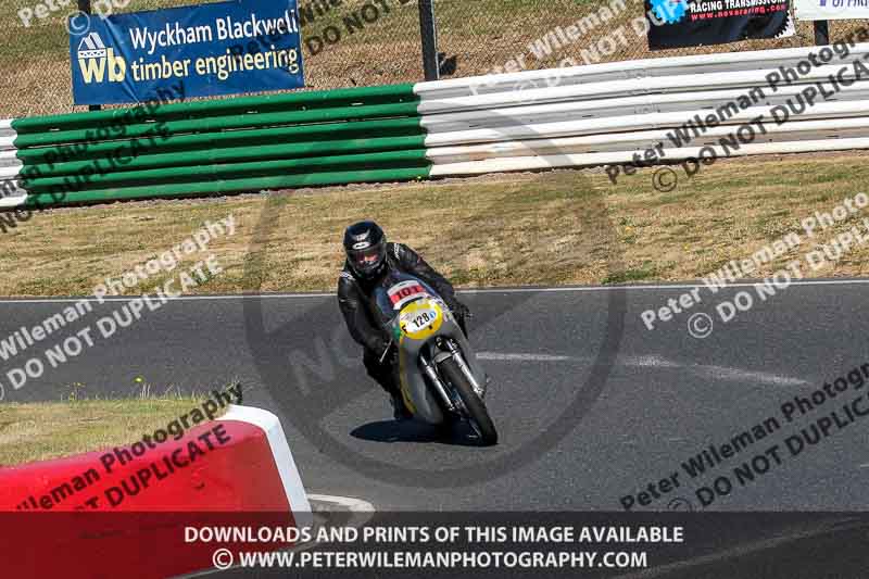 enduro digital images;event digital images;eventdigitalimages;mallory park;mallory park photographs;mallory park trackday;mallory park trackday photographs;no limits trackdays;peter wileman photography;racing digital images;trackday digital images;trackday photos