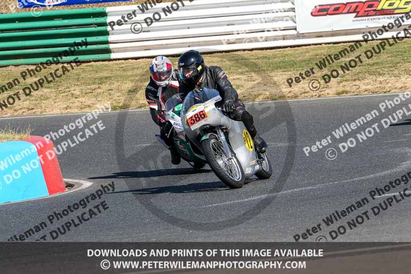 enduro digital images;event digital images;eventdigitalimages;mallory park;mallory park photographs;mallory park trackday;mallory park trackday photographs;no limits trackdays;peter wileman photography;racing digital images;trackday digital images;trackday photos