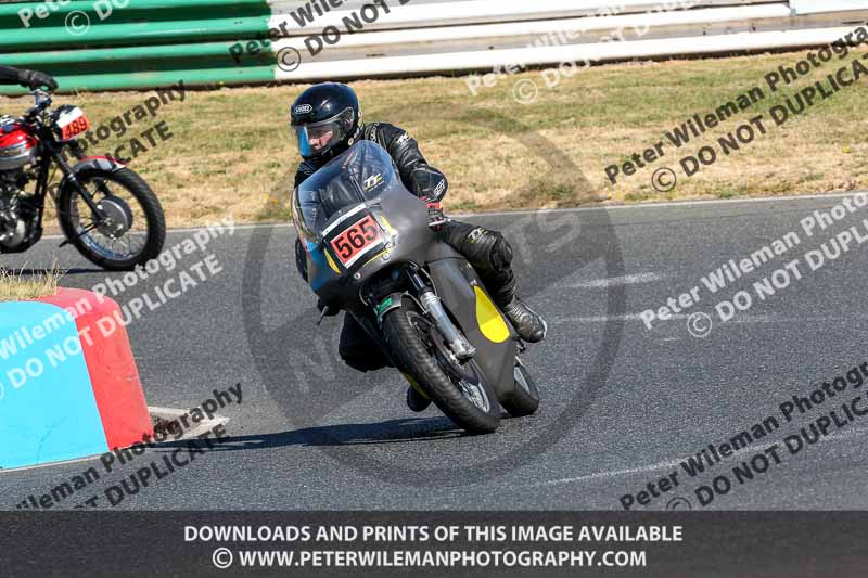 enduro digital images;event digital images;eventdigitalimages;mallory park;mallory park photographs;mallory park trackday;mallory park trackday photographs;no limits trackdays;peter wileman photography;racing digital images;trackday digital images;trackday photos
