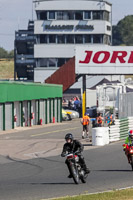 enduro-digital-images;event-digital-images;eventdigitalimages;mallory-park;mallory-park-photographs;mallory-park-trackday;mallory-park-trackday-photographs;no-limits-trackdays;peter-wileman-photography;racing-digital-images;trackday-digital-images;trackday-photos