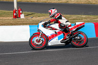 enduro-digital-images;event-digital-images;eventdigitalimages;mallory-park;mallory-park-photographs;mallory-park-trackday;mallory-park-trackday-photographs;no-limits-trackdays;peter-wileman-photography;racing-digital-images;trackday-digital-images;trackday-photos