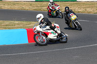enduro-digital-images;event-digital-images;eventdigitalimages;mallory-park;mallory-park-photographs;mallory-park-trackday;mallory-park-trackday-photographs;no-limits-trackdays;peter-wileman-photography;racing-digital-images;trackday-digital-images;trackday-photos