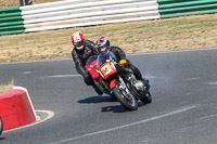 enduro-digital-images;event-digital-images;eventdigitalimages;mallory-park;mallory-park-photographs;mallory-park-trackday;mallory-park-trackday-photographs;no-limits-trackdays;peter-wileman-photography;racing-digital-images;trackday-digital-images;trackday-photos