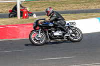 enduro-digital-images;event-digital-images;eventdigitalimages;mallory-park;mallory-park-photographs;mallory-park-trackday;mallory-park-trackday-photographs;no-limits-trackdays;peter-wileman-photography;racing-digital-images;trackday-digital-images;trackday-photos