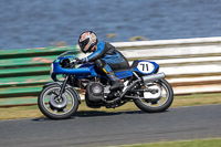 enduro-digital-images;event-digital-images;eventdigitalimages;mallory-park;mallory-park-photographs;mallory-park-trackday;mallory-park-trackday-photographs;no-limits-trackdays;peter-wileman-photography;racing-digital-images;trackday-digital-images;trackday-photos