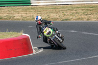 enduro-digital-images;event-digital-images;eventdigitalimages;mallory-park;mallory-park-photographs;mallory-park-trackday;mallory-park-trackday-photographs;no-limits-trackdays;peter-wileman-photography;racing-digital-images;trackday-digital-images;trackday-photos